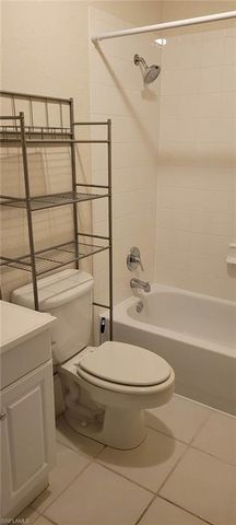 4611 Bayshore DR O8, Naples, FL 34112