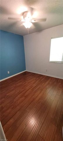 4611 Bayshore DR O8, Naples, FL 34112