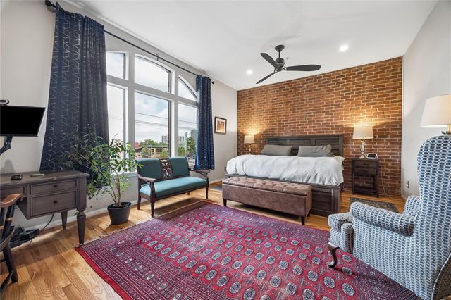 3300 Taft Street B, Houston, TX 77006