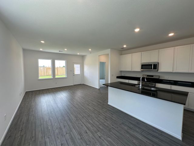 18015 Lasso Mills Drive, Hockley, TX 77447