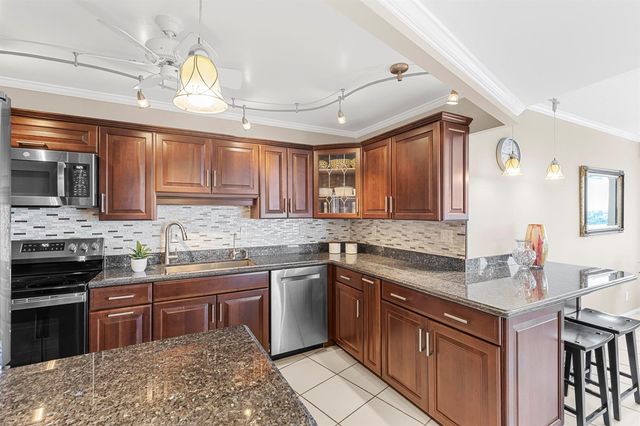 3000 Holiday Drive 1505, Fort Lauderdale, FL 33316