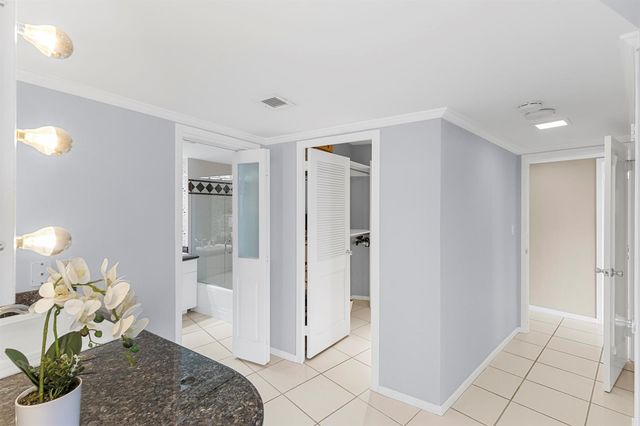 3000 Holiday Drive 1505, Fort Lauderdale, FL 33316