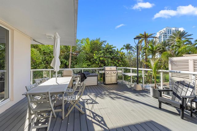3000 Holiday Drive 1505, Fort Lauderdale, FL 33316