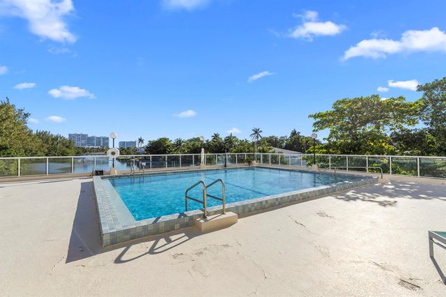3000 Holiday Drive 1505, Fort Lauderdale, FL 33316
