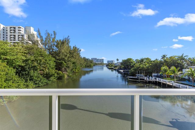 3000 Holiday Drive 1505, Fort Lauderdale, FL 33316