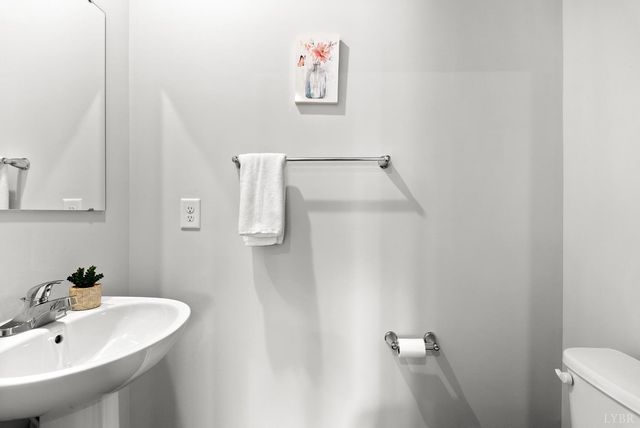 161 Robinia Road, Lynchburg, VA 24501