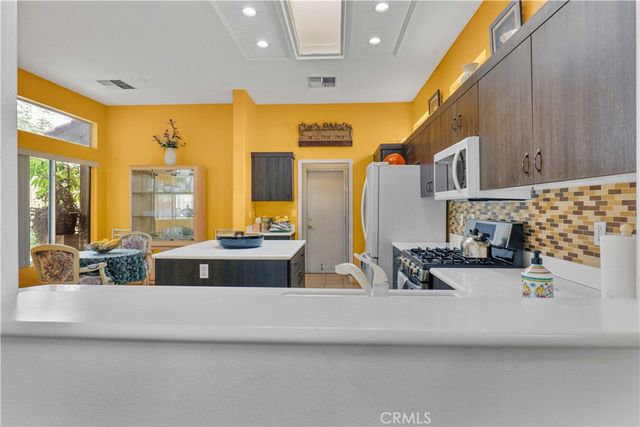 38563 Bent Palm Drive, Palm Desert, CA 92211