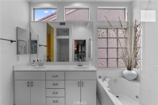 38563 Bent Palm Drive, Palm Desert, CA 92211