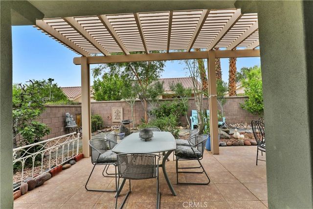 38563 Bent Palm Drive, Palm Desert, CA 92211