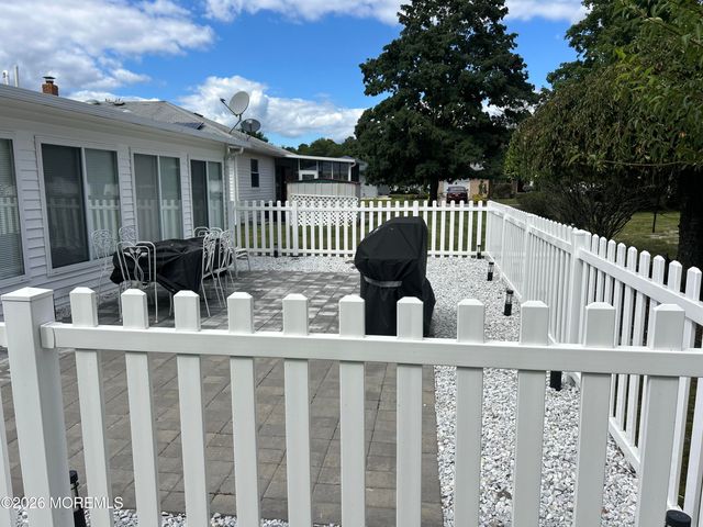 14 St Eustatius Street, Toms River, NJ 08757