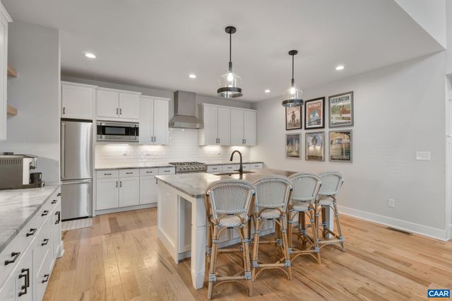 2206 FOWLER CIR, Charlottesville, VA 22901