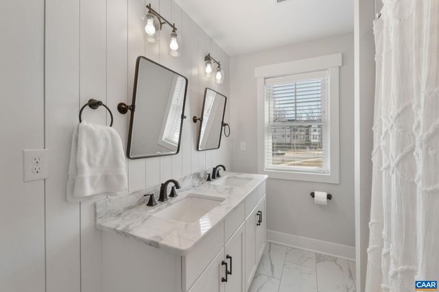 2206 FOWLER CIR, Charlottesville, VA 22901