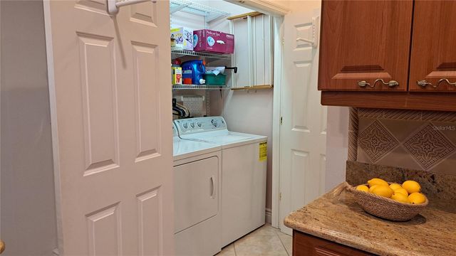 2377 BURTON LANE, Sarasota, FL 34239