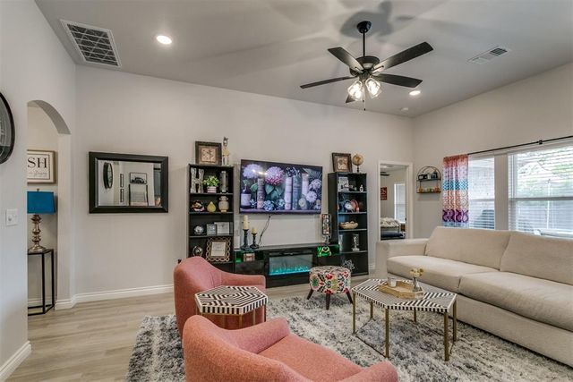 20051 Park Lane, Harrah, OK 73045