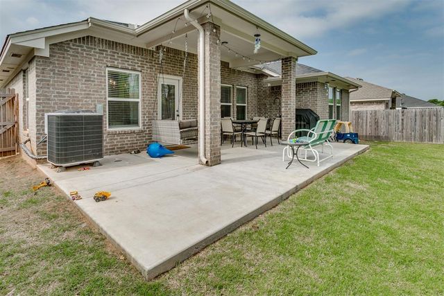 20051 Park Lane, Harrah, OK 73045