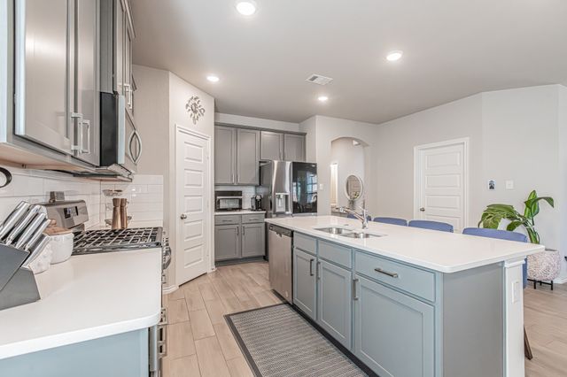 2935 Brittlebush Drive, Fort Worth, TX 76108