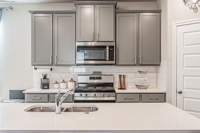 2935 Brittlebush Drive, Fort Worth, TX 76108