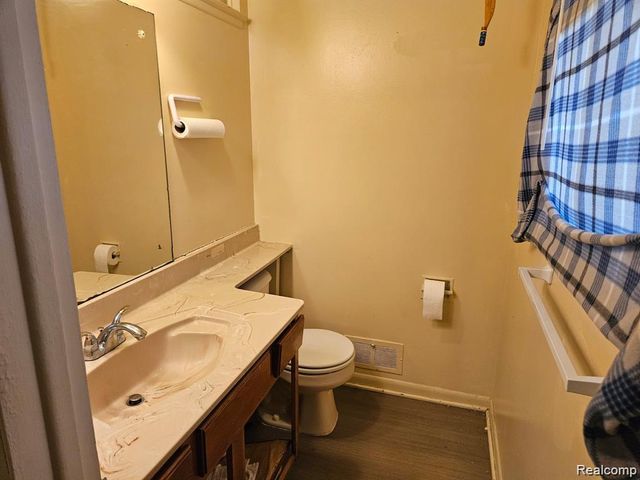 1323 Chatham Drive, Flint, MI 48505