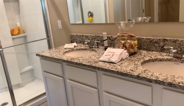 368 Tanglewood Drive, Davenport, FL 33896