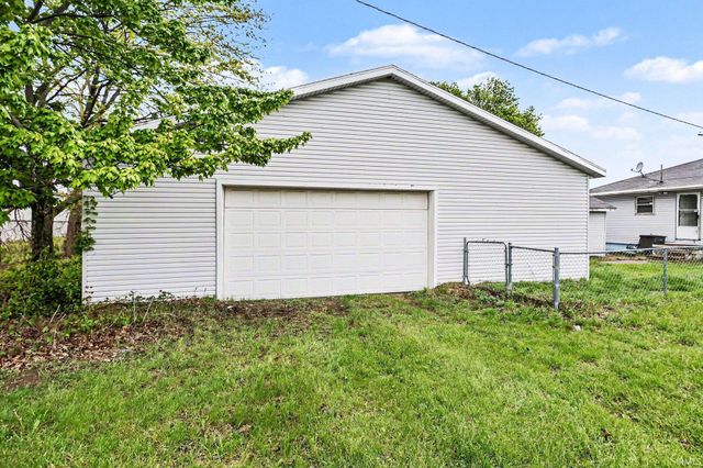 2537 Middlebury Street, Elkhart, IN 46516