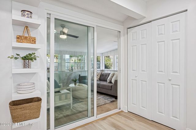 2189 THE WOODS Drive E, Jacksonville, FL 32246