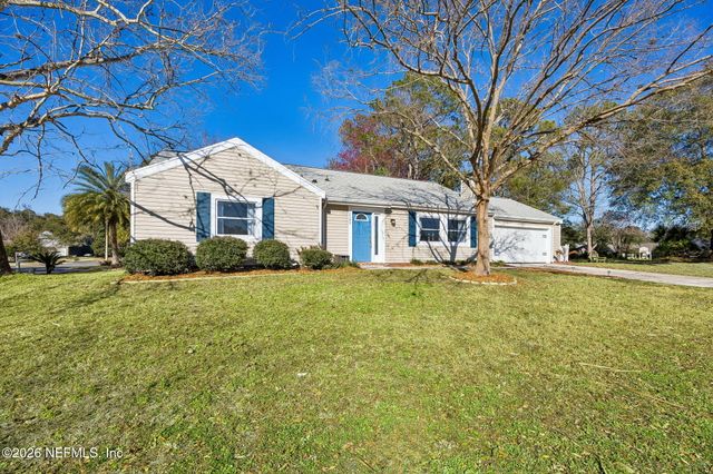 2189 THE WOODS Drive E, Jacksonville, FL 32246