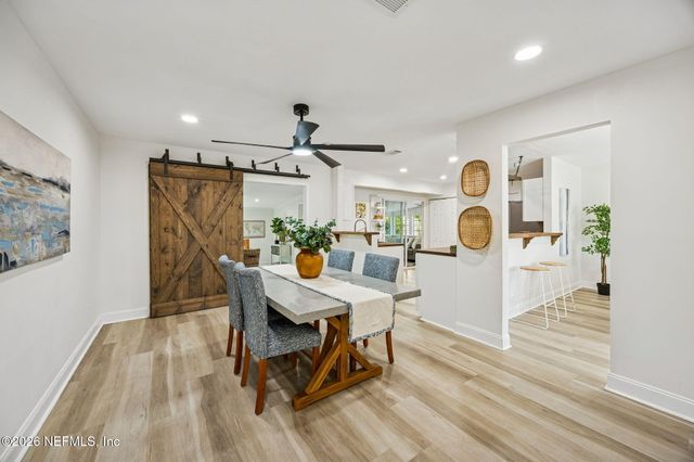 2189 THE WOODS Drive E, Jacksonville, FL 32246