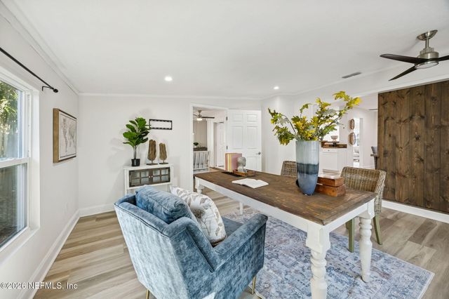 2189 THE WOODS Drive E, Jacksonville, FL 32246