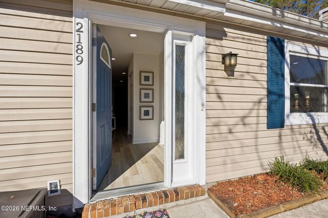 2189 THE WOODS Drive E, Jacksonville, FL 32246