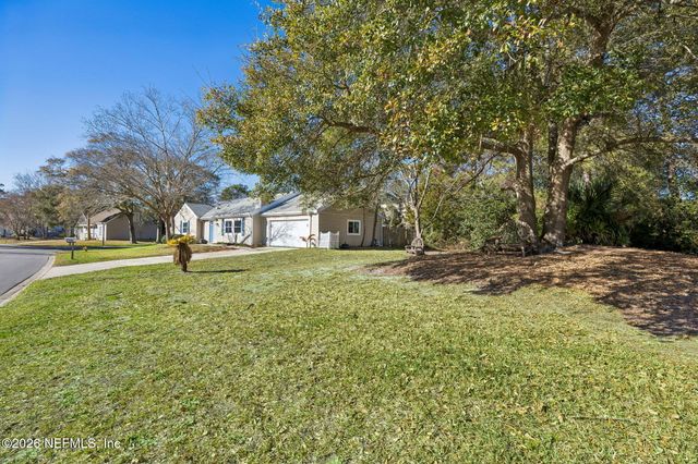 2189 THE WOODS Drive E, Jacksonville, FL 32246