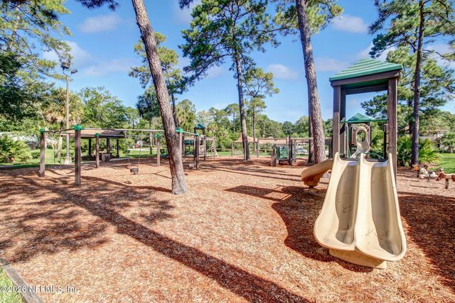 2189 THE WOODS Drive E, Jacksonville, FL 32246