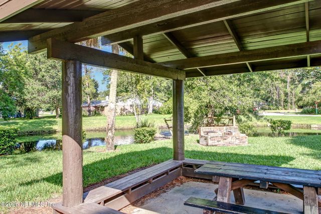 2189 THE WOODS Drive E, Jacksonville, FL 32246