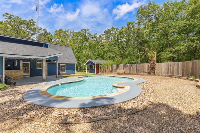 230 Walnut Drive, Trinity, TX 75862