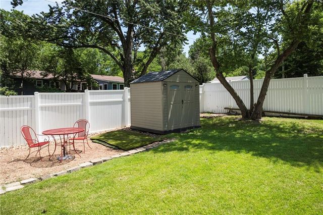 315 Goodrich Drive, Warrensburg, MO 64093