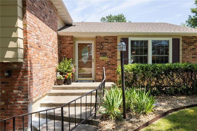 315 Goodrich Drive, Warrensburg, MO 64093