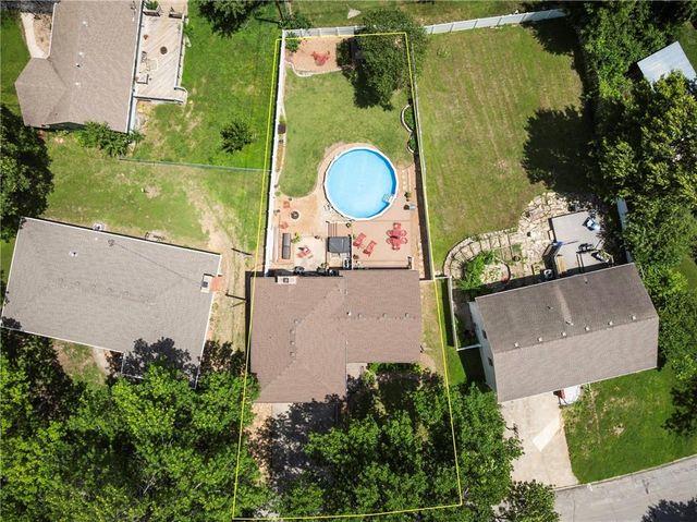 315 Goodrich Drive, Warrensburg, MO 64093