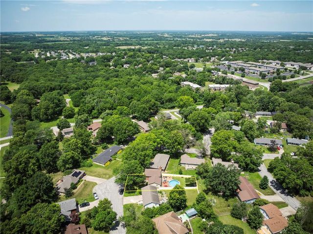 315 Goodrich Drive, Warrensburg, MO 64093