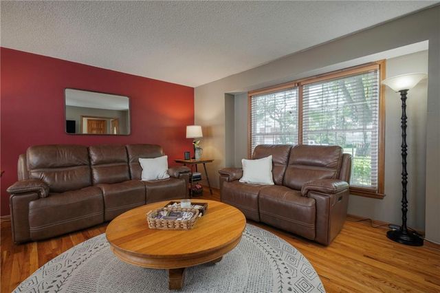 315 Goodrich Drive, Warrensburg, MO 64093