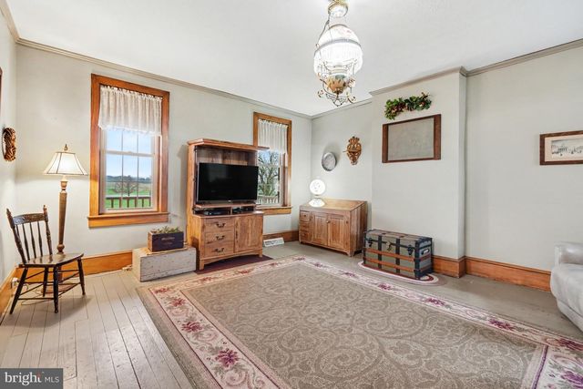 5505 OLDE SCOTLAND RD, Shippensburg, PA 17257