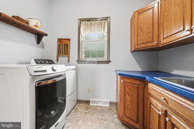 5505 OLDE SCOTLAND RD, Shippensburg, PA 17257
