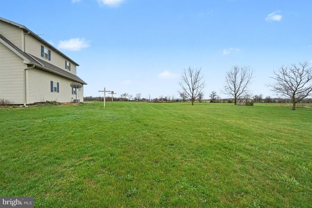 5505 OLDE SCOTLAND RD, Shippensburg, PA 17257