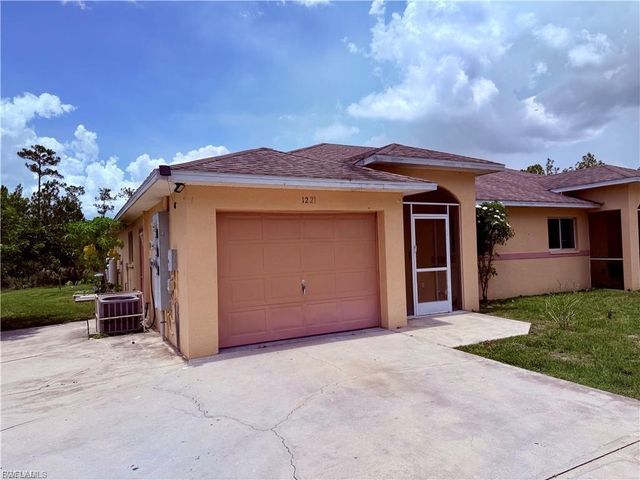 1221 E 12th ST, Lehigh Acres, FL 33972
