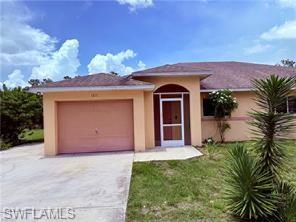 1221 E 12th ST, Lehigh Acres, FL 33972