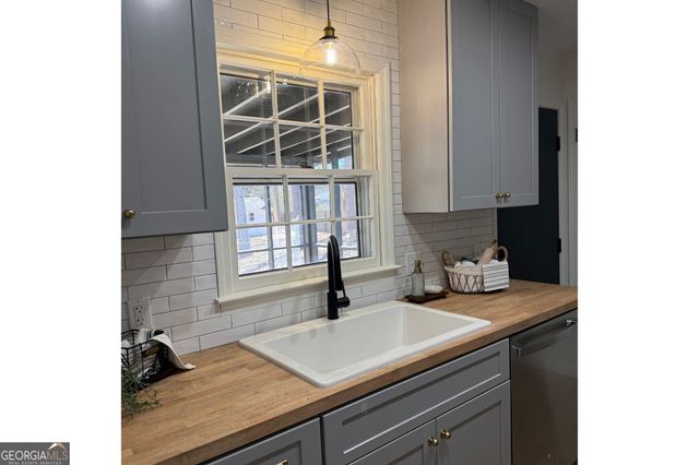 5 Pine Chase, Carrollton, GA 30116