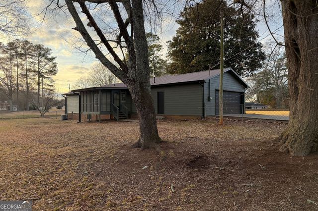 5 Pine Chase, Carrollton, GA 30116