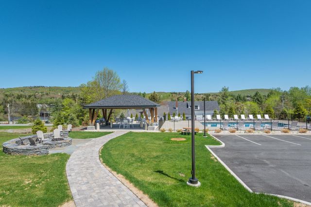 1D Brookside Village Way M22, Dover, VT 05356