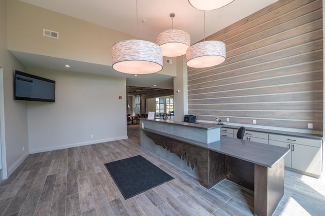 1D Brookside Village Way M22, Dover, VT 05356