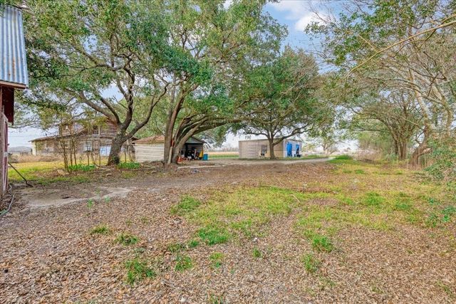 1414 County Road 130, Pearland, TX 77581