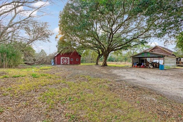 1414 County Road 130, Pearland, TX 77581