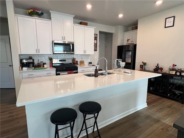 242 Wells Circle, Canton, GA 30114